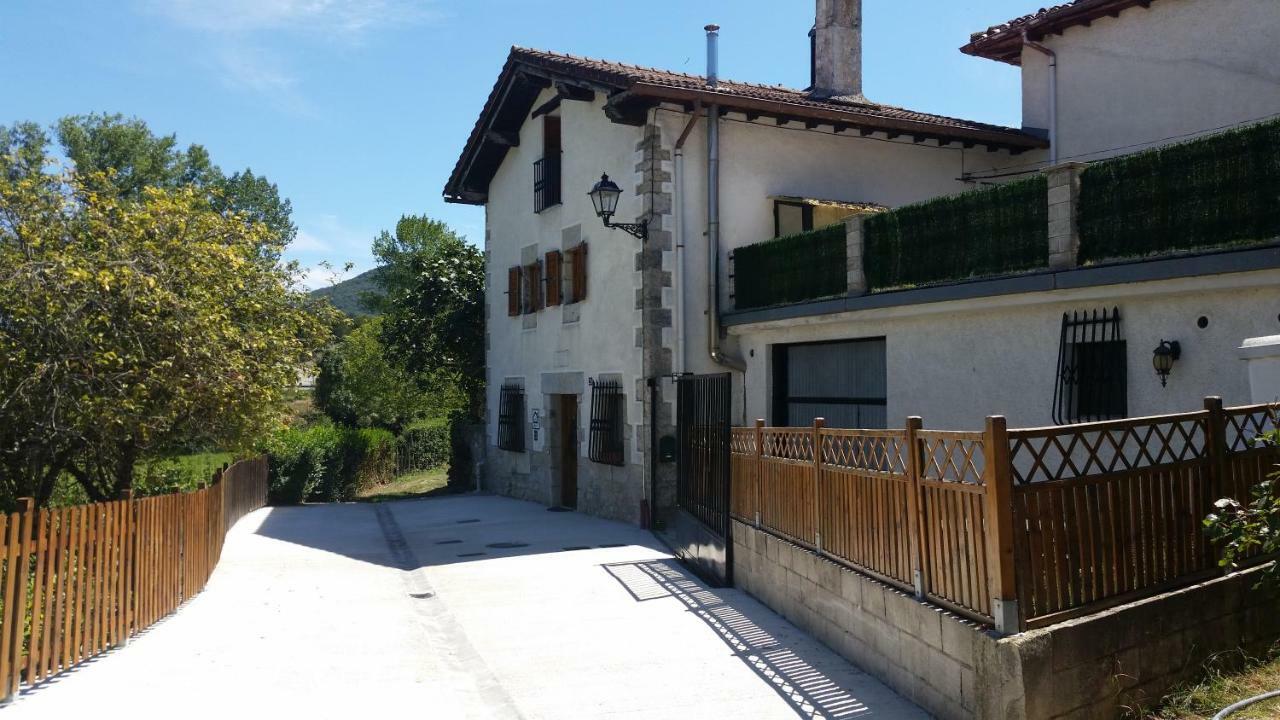 Casa Rural Zubiarena Satrustegui Exterior photo